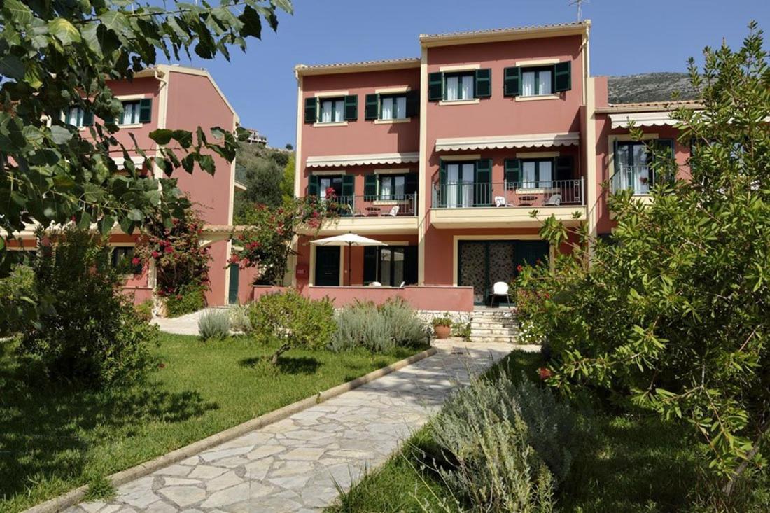 Vivi'S Apartments Agia Efimia Dış mekan fotoğraf